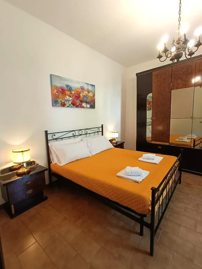 Riva Bianca Castle Holiday Home 리에르나 0*,  이탈리아